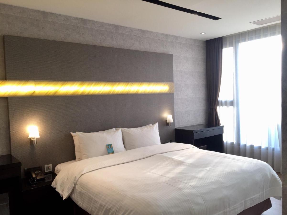 Fengjia Hotel Bell Tajcshung Kültér fotó