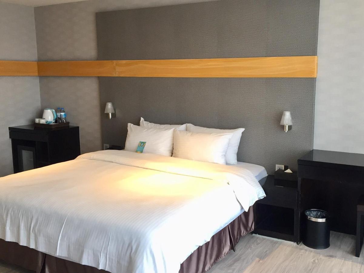 Fengjia Hotel Bell Tajcshung Kültér fotó