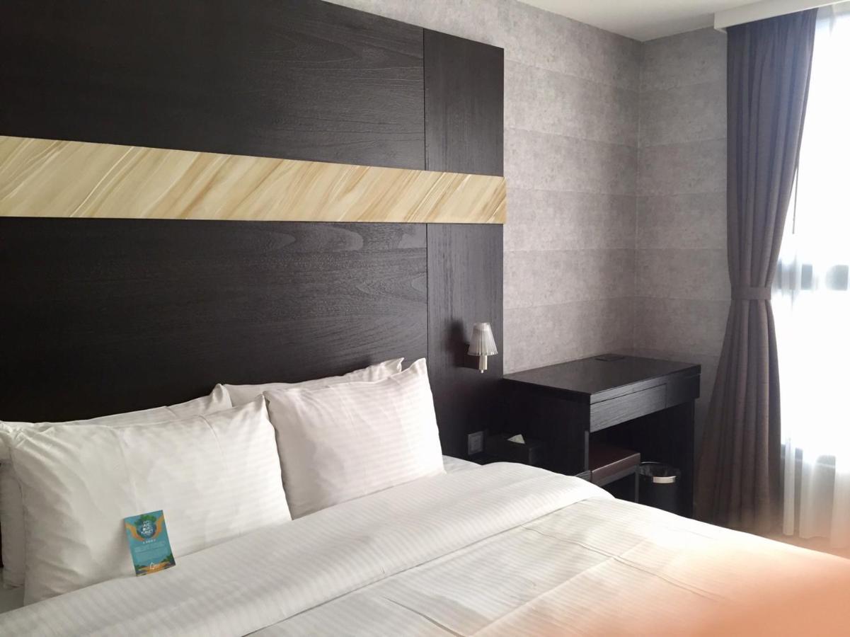 Fengjia Hotel Bell Tajcshung Kültér fotó